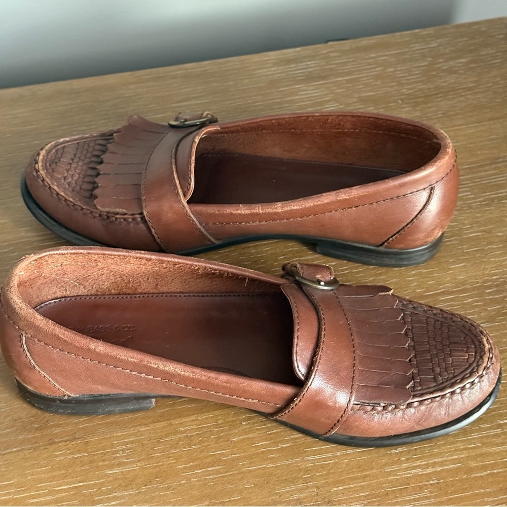 Bass Brown Leather Loafers with Fringe Detail Size 9M - Picture 11 of 12
